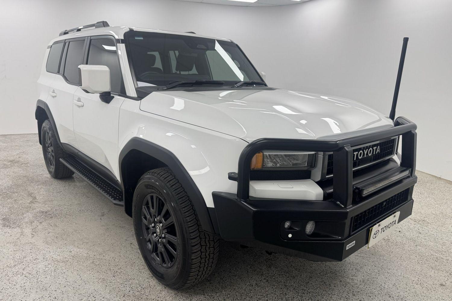 2024 Toyota Landcruiser Prado GXL in White