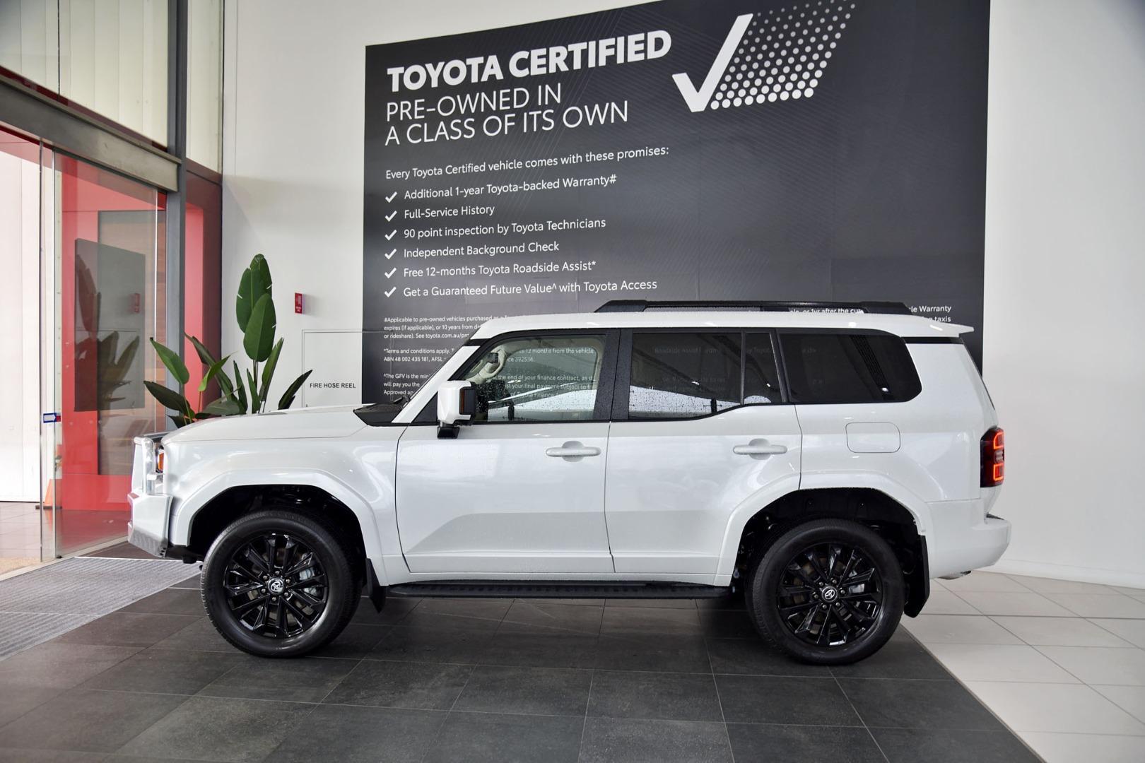 2024 Toyota Landcruiser Prado Kakadu in White