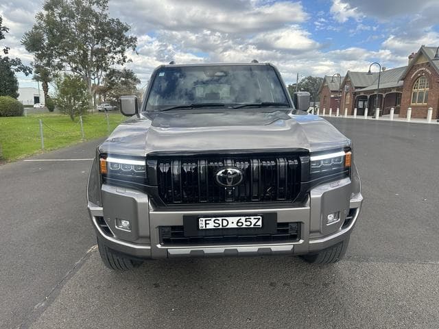 2024 Toyota Landcruiser Prado VX in Bronze