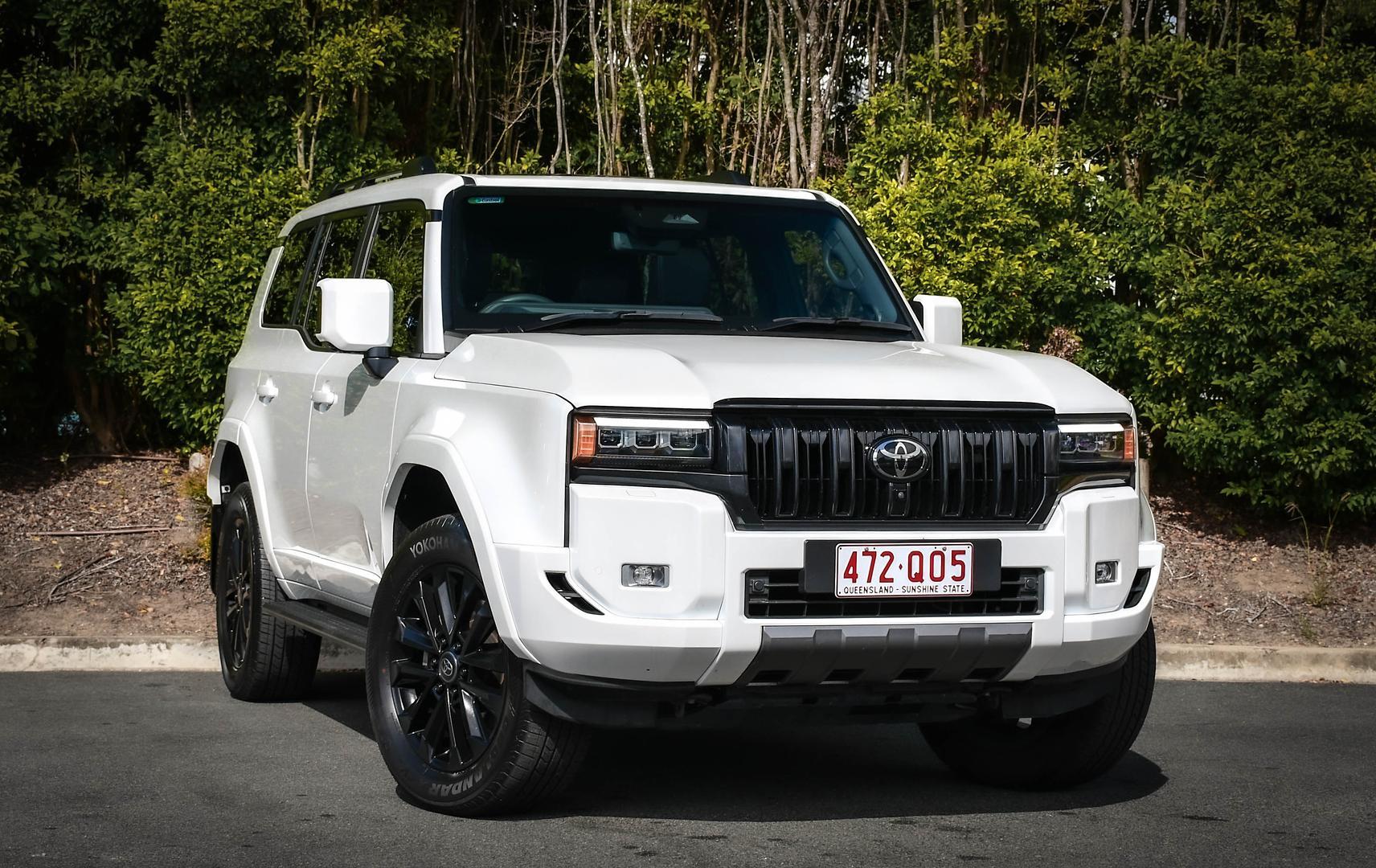 2024 Toyota Landcruiser Prado Kakadu in White