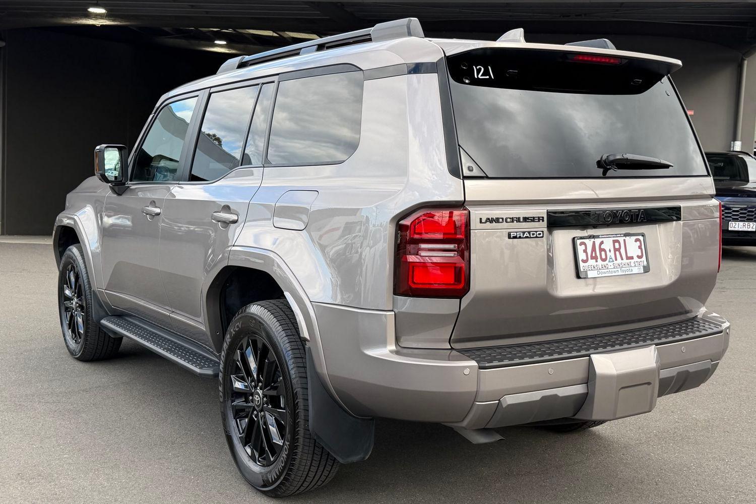2025 Toyota Landcruiser Prado VX in Bronze
