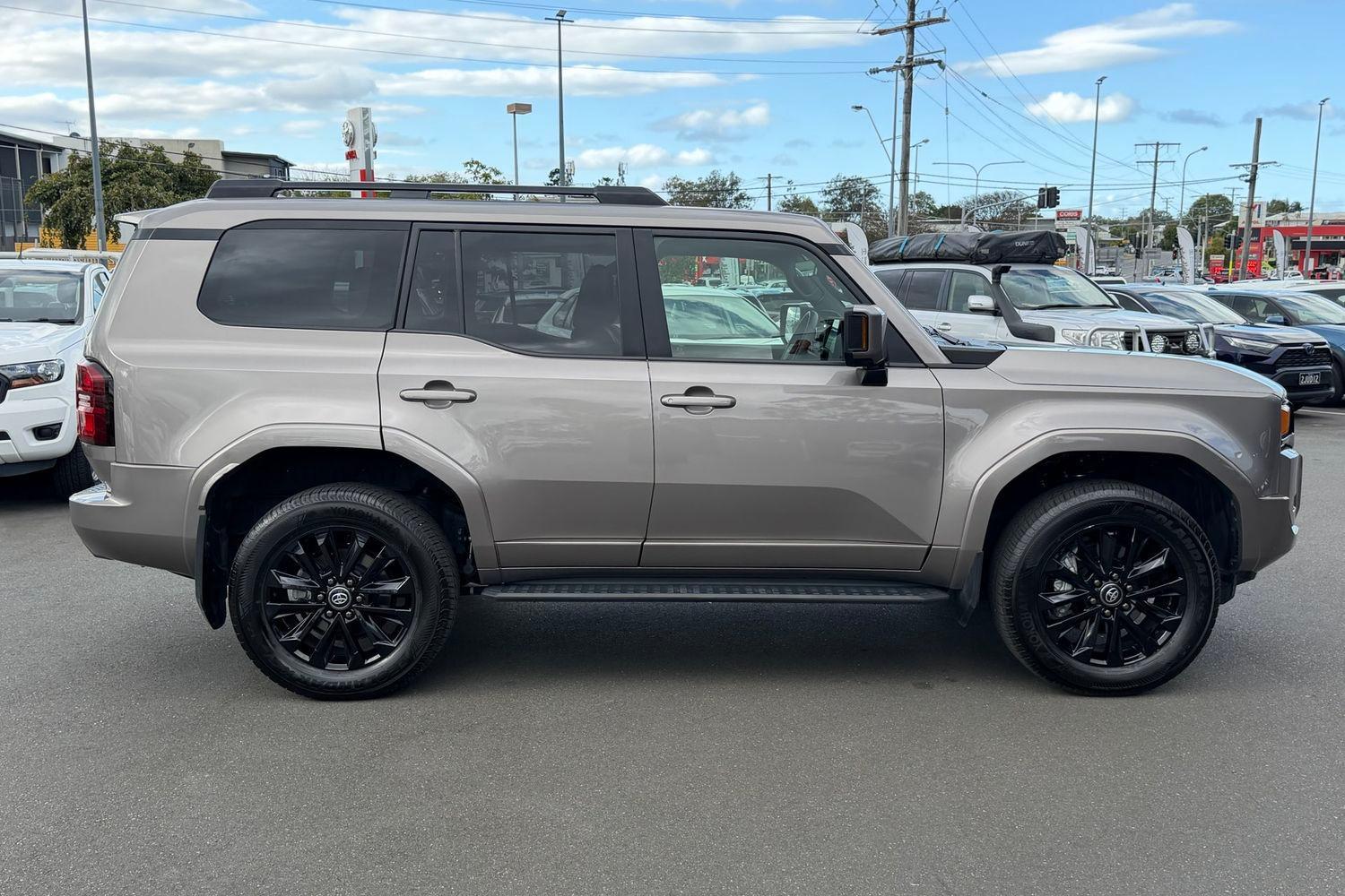 2025 Toyota Landcruiser Prado VX in Bronze