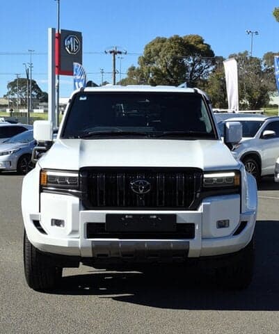 2024 Toyota Landcruiser Prado VX in White