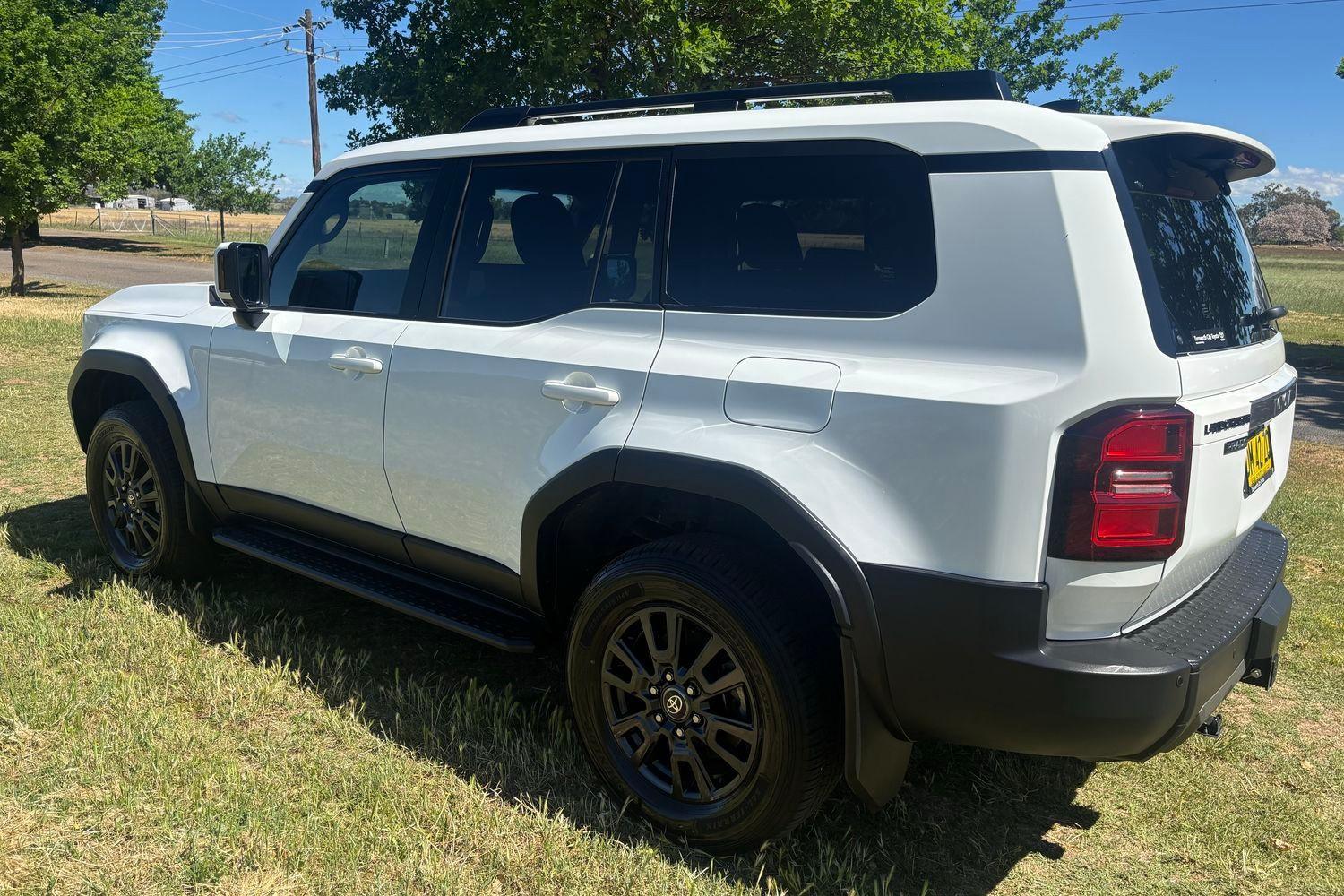 2024 Toyota Landcruiser Prado GXL in White