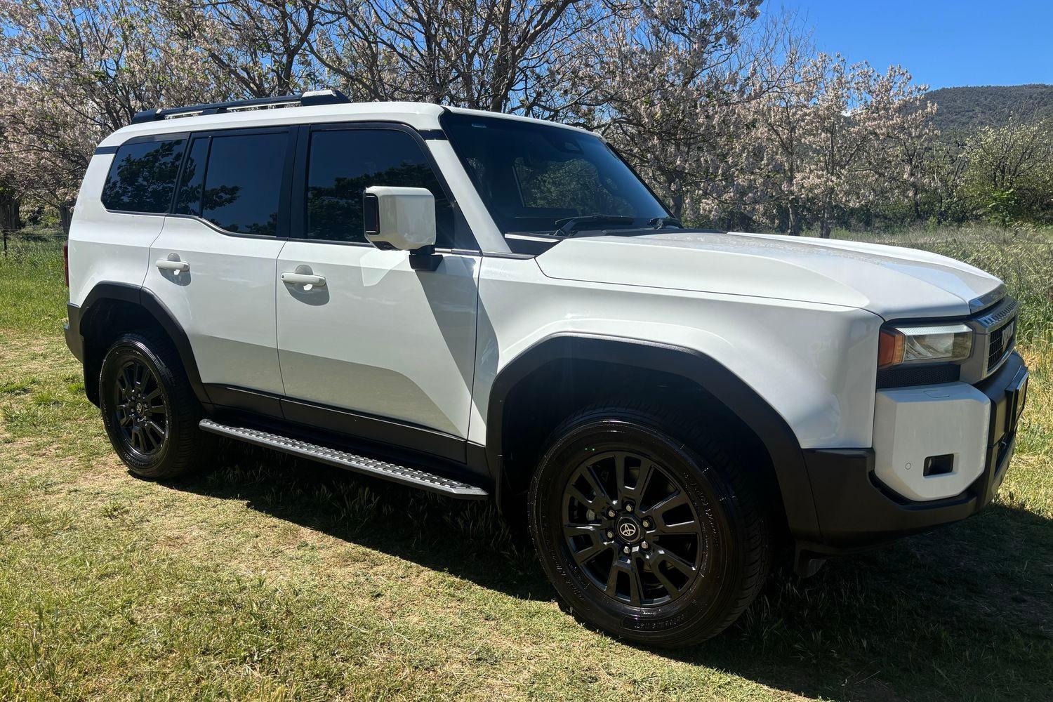 2024 Toyota Landcruiser Prado GXL in White