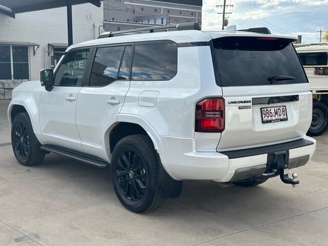 2024 Toyota Landcruiser Prado VX in White