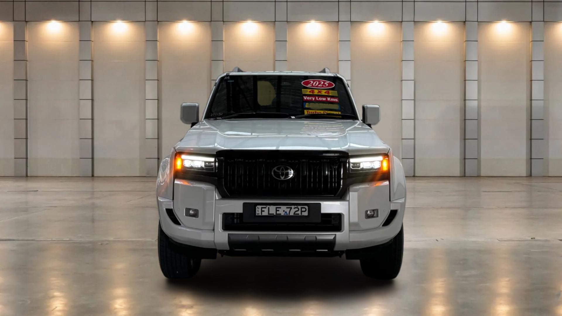 2025 Toyota Landcruiser Prado Kakadu in White