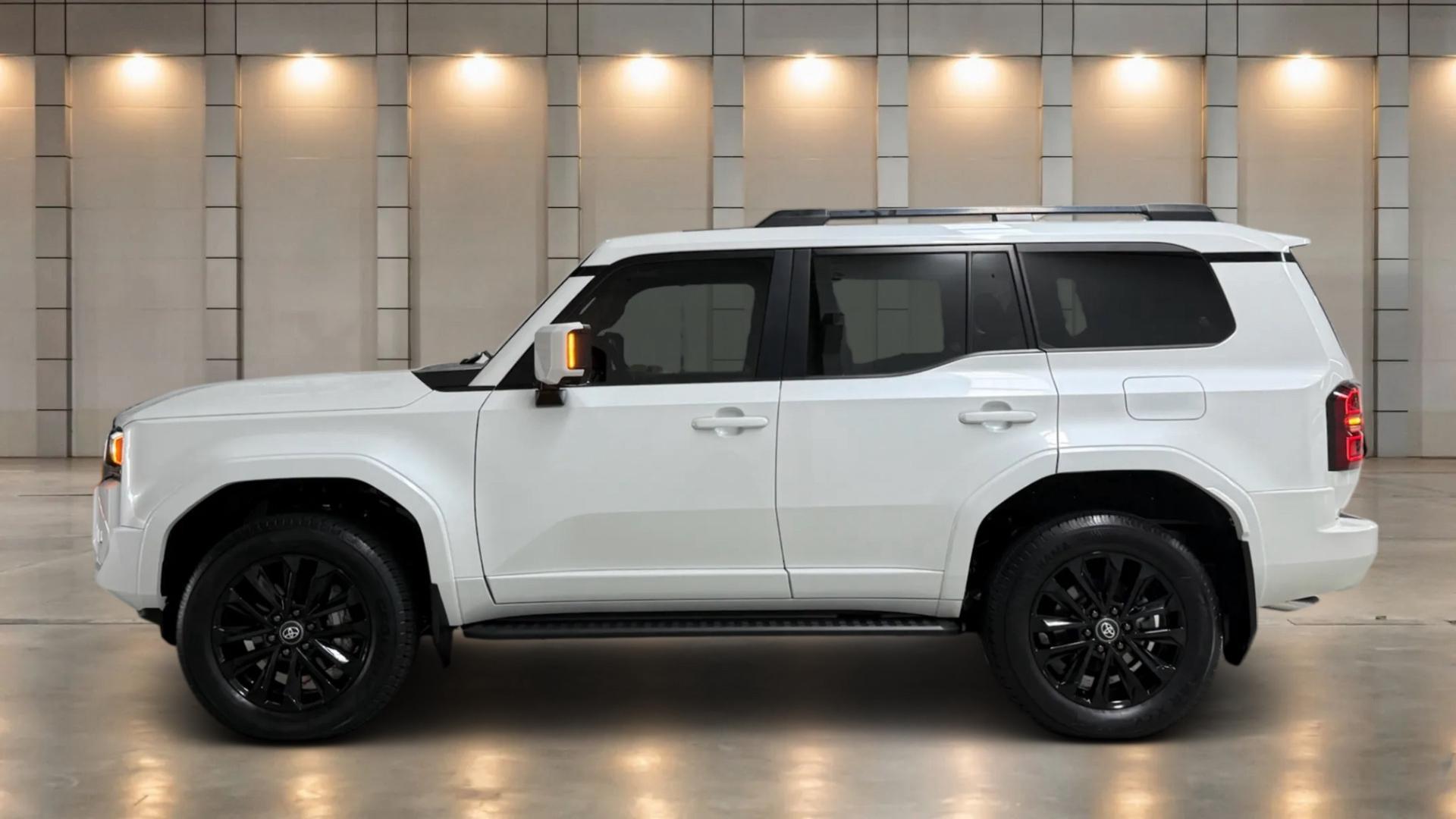 2025 Toyota Landcruiser Prado Kakadu in White