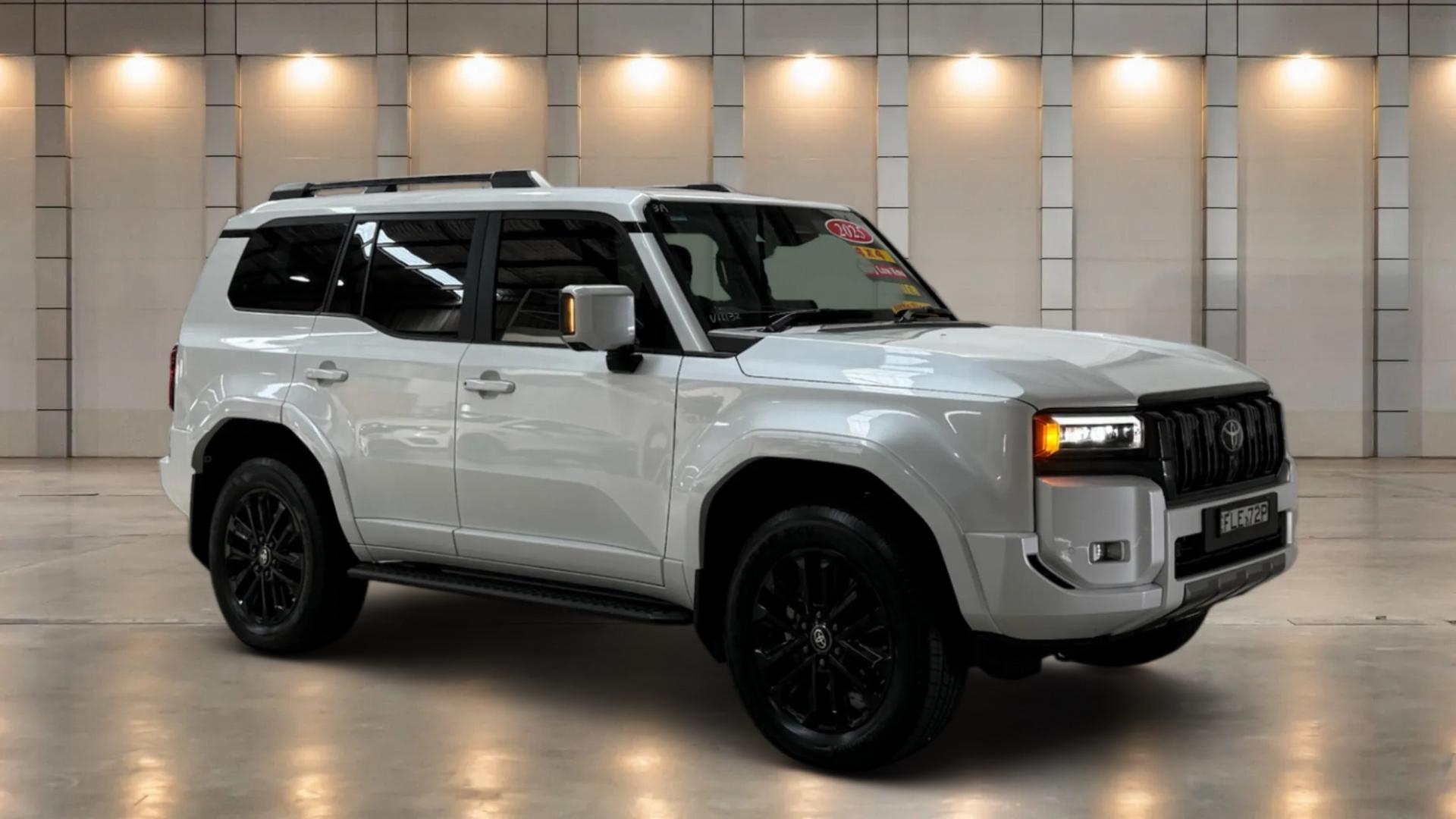 2025 Toyota Landcruiser Prado Kakadu in White