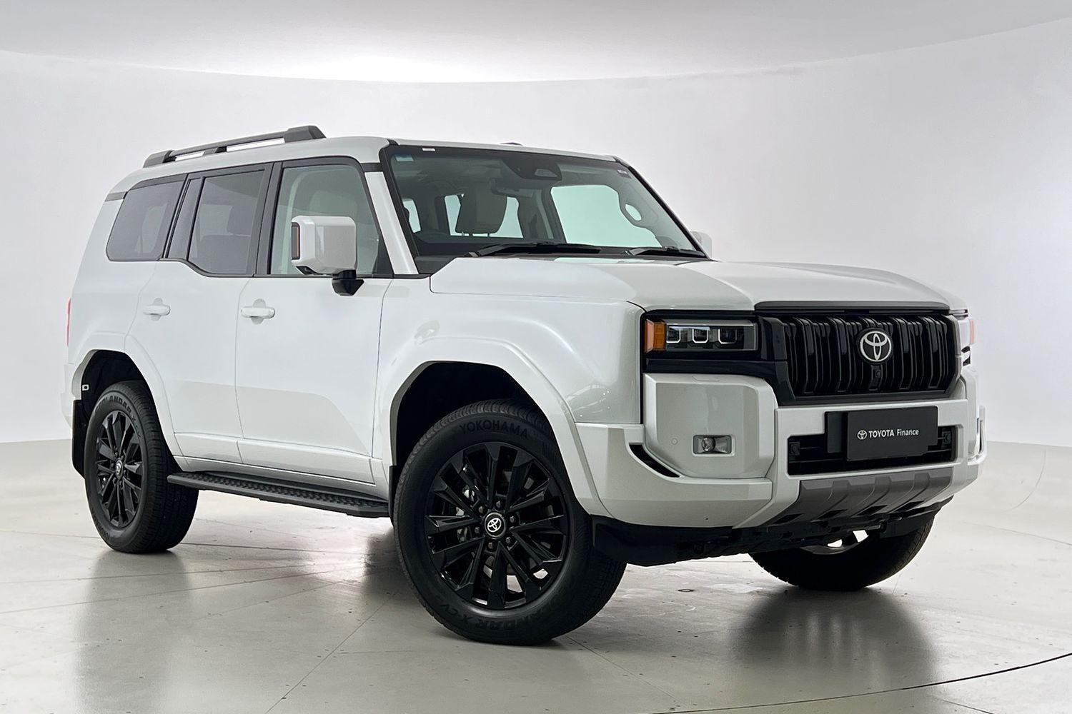2025 Toyota Landcruiser Prado VX in White