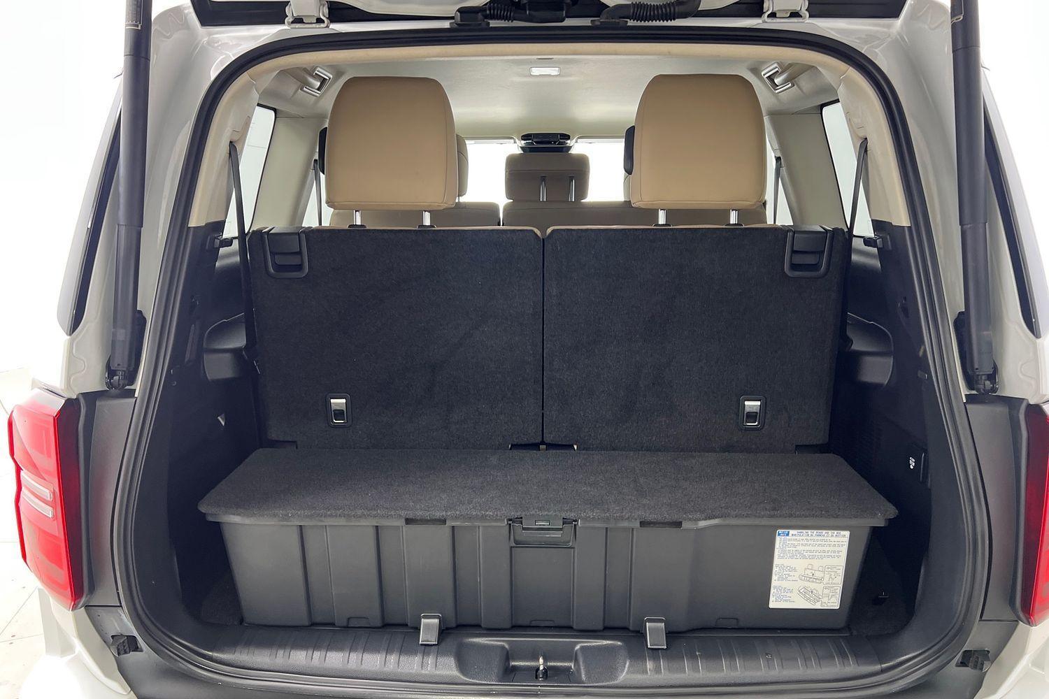 2025 Toyota Landcruiser Prado VX in White
