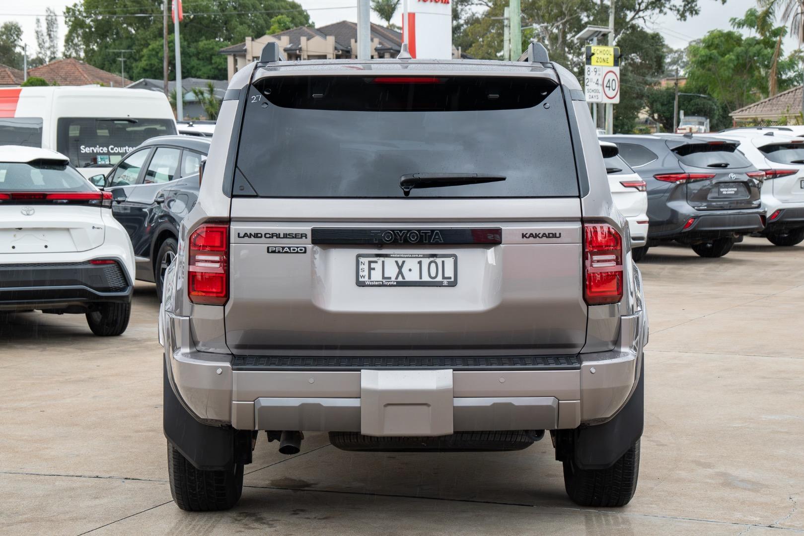 2025 Toyota Landcruiser Prado Kakadu in Bronze