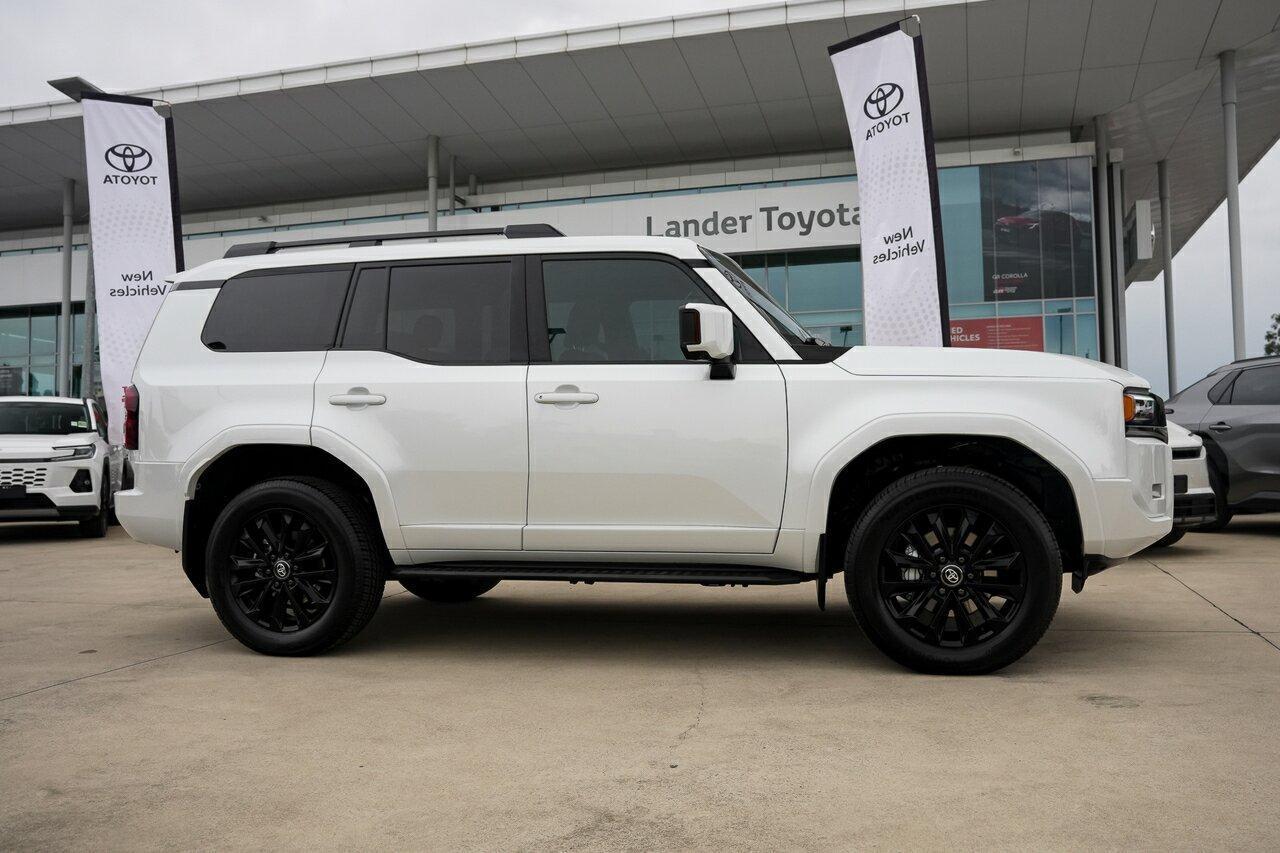 2025 Toyota Landcruiser Prado VX in White