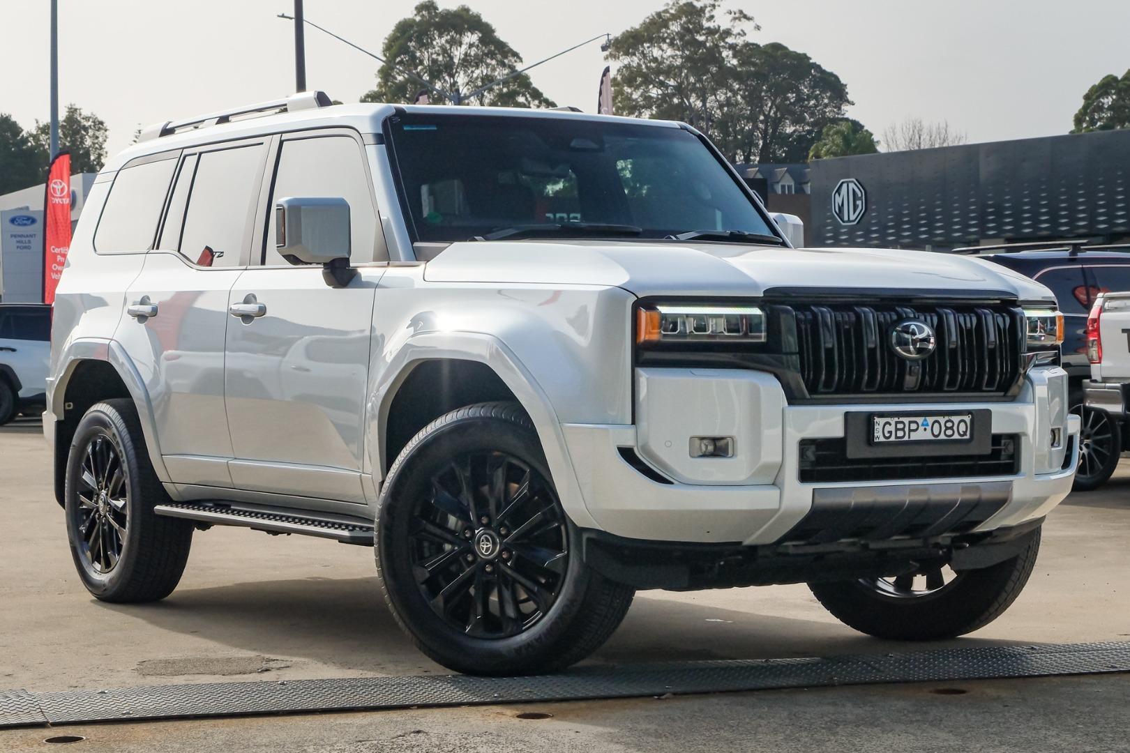 2025 Toyota Landcruiser Prado Kakadu in White