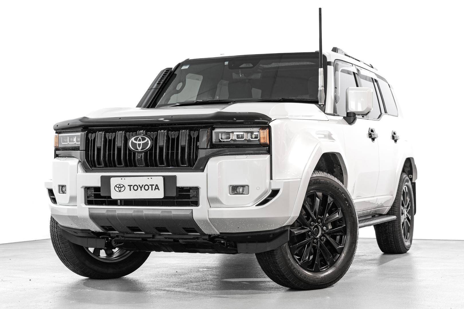 2024 Toyota Landcruiser Prado Kakadu in White