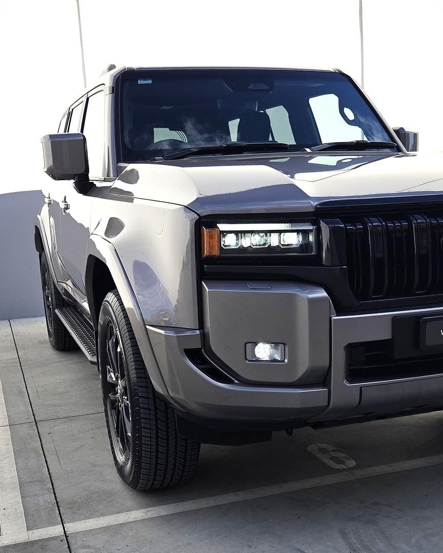 2025 Toyota Landcruiser Prado Kakadu in Bronze
