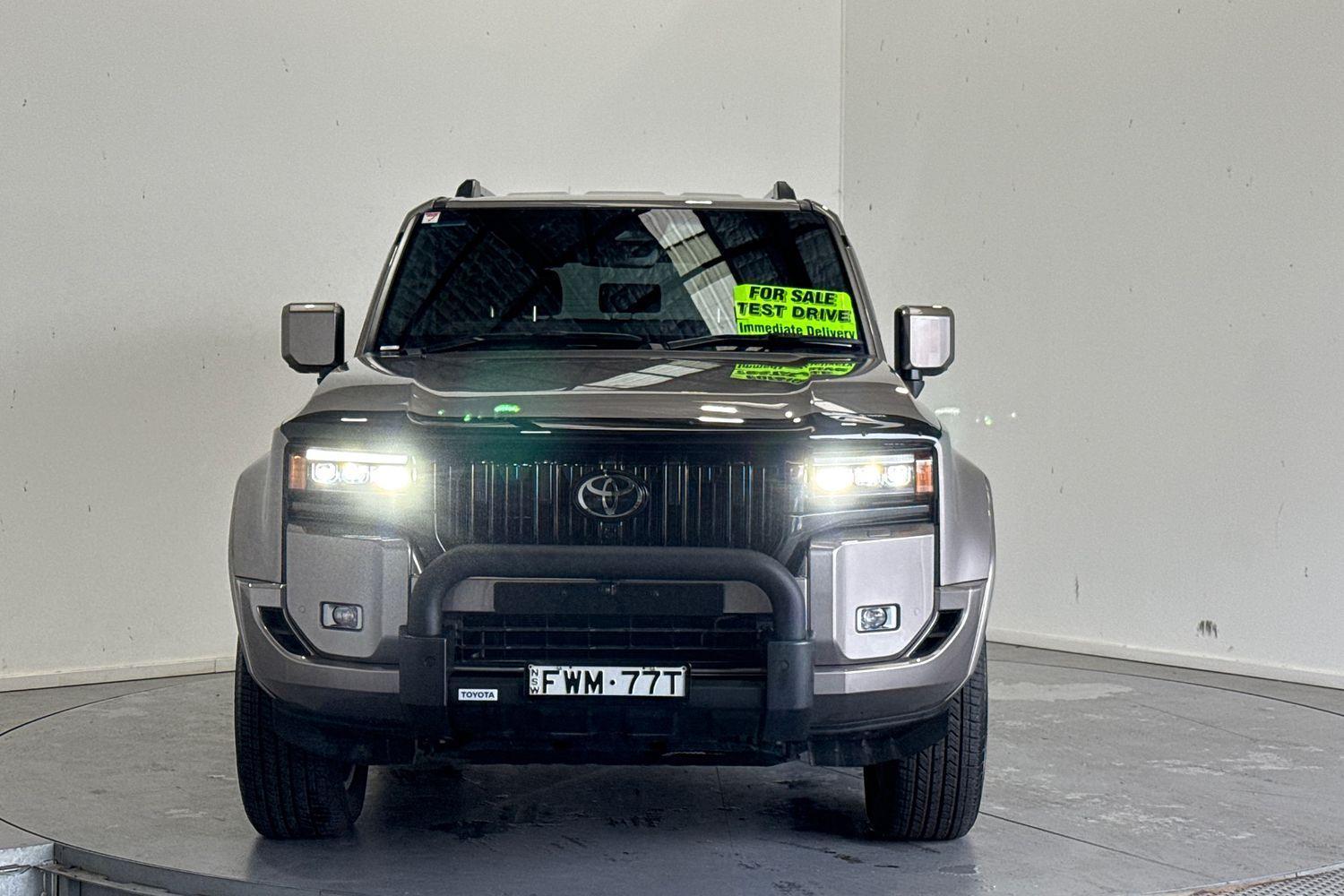 2025 Toyota Landcruiser Prado VX in Silver