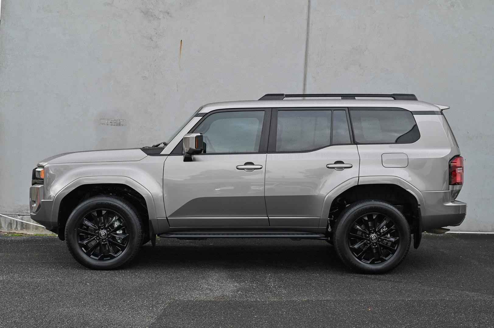 2024 Toyota Landcruiser Prado VX in Bronze