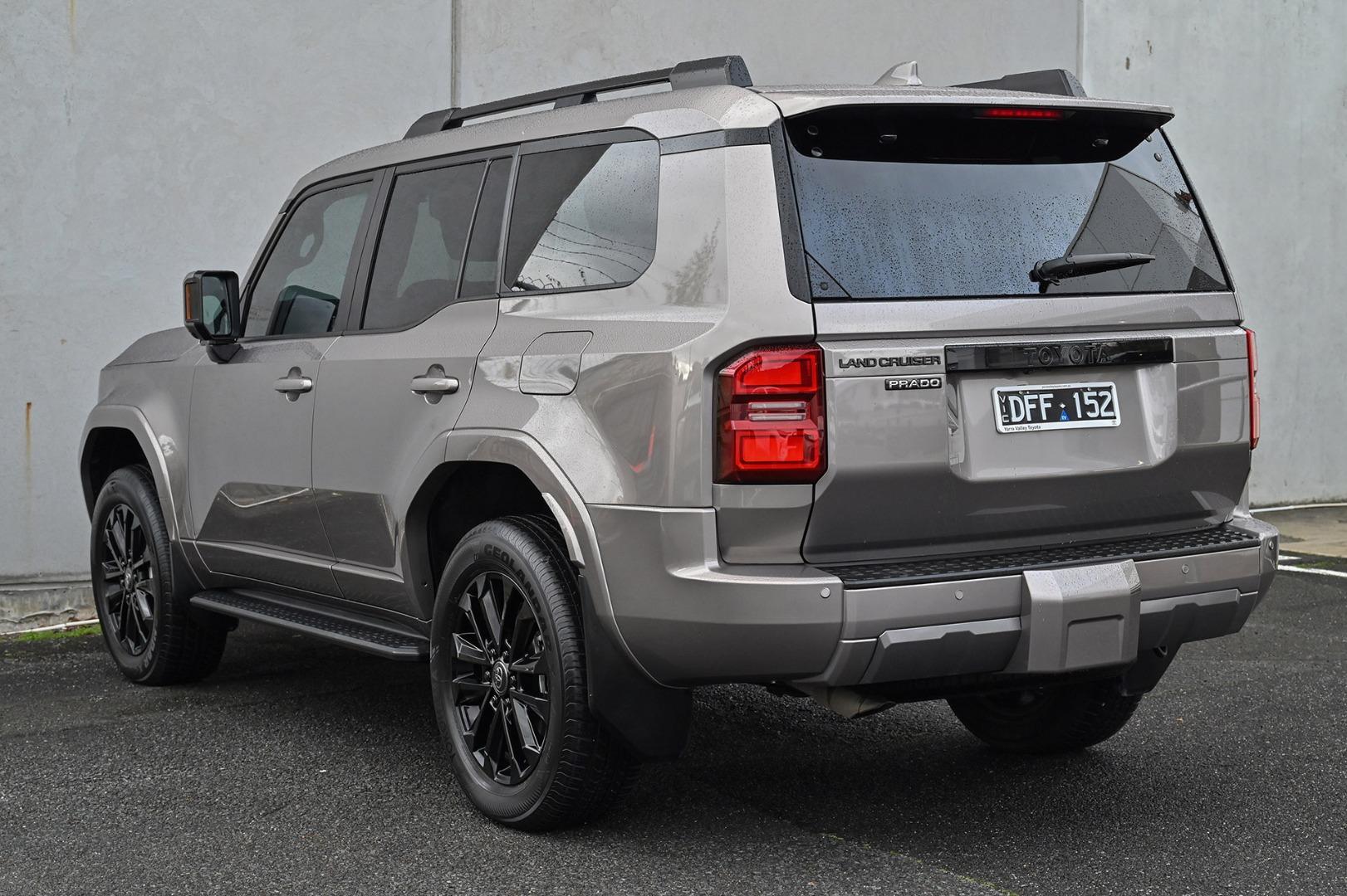 2024 Toyota Landcruiser Prado VX in Bronze