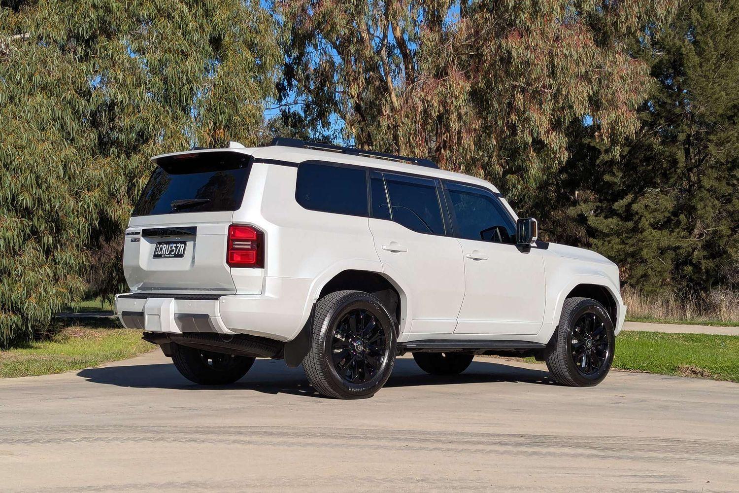 2024 Toyota Landcruiser Prado VX in White
