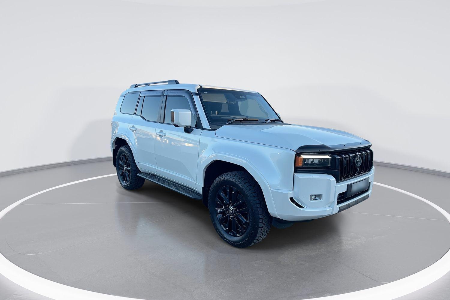 2024 Toyota Landcruiser Prado Kakadu in White