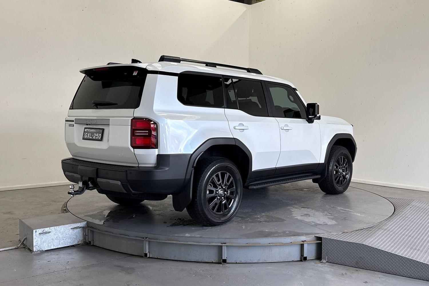 2025 Toyota Landcruiser Prado GXL in White