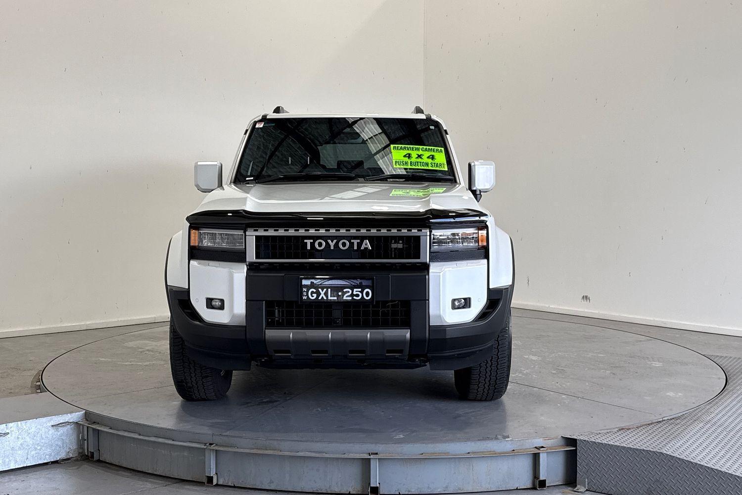 2025 Toyota Landcruiser Prado GXL in White