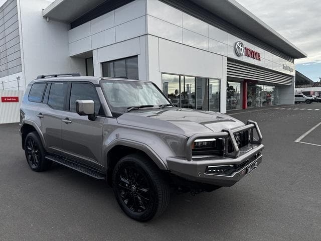 2024 Toyota Landcruiser Prado Kakadu in Bronze