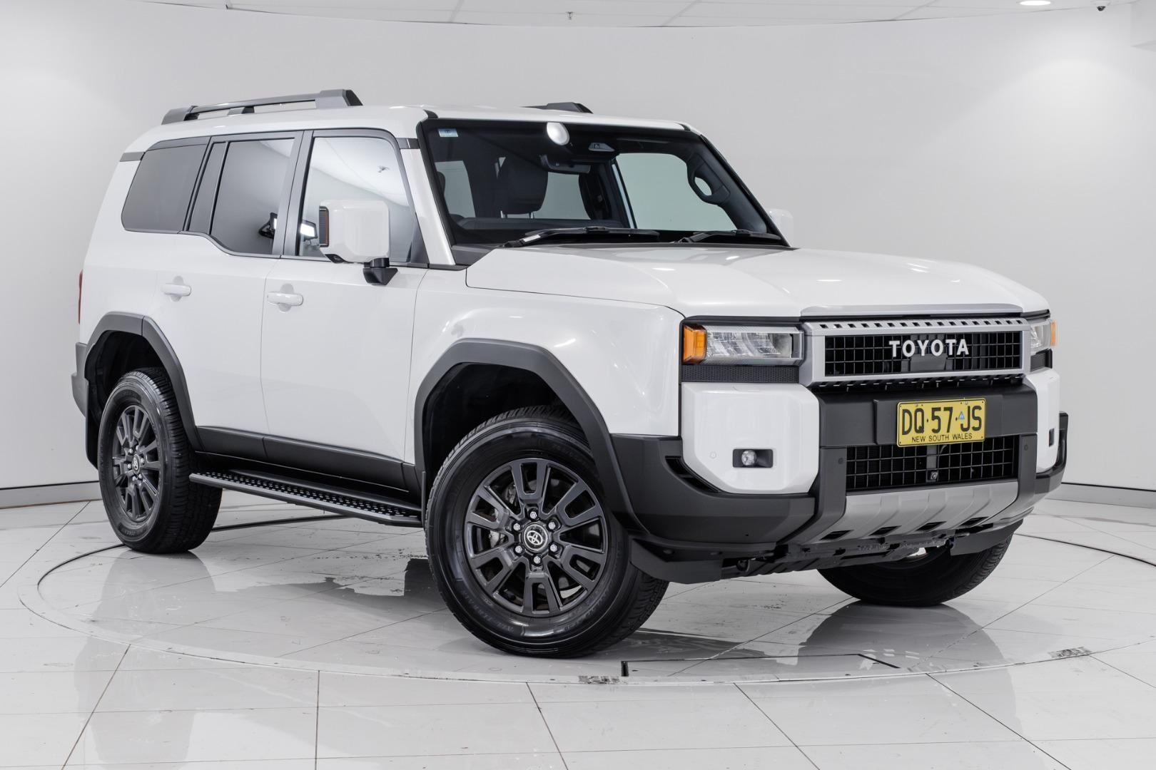 2025 Toyota Landcruiser Prado GXL in White