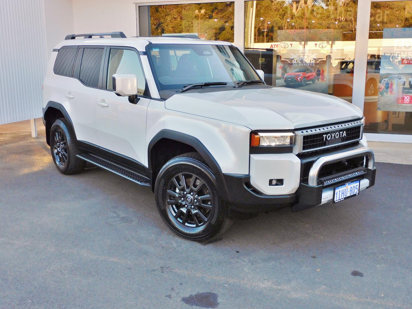2024 Toyota Landcruiser Prado GXL in White
