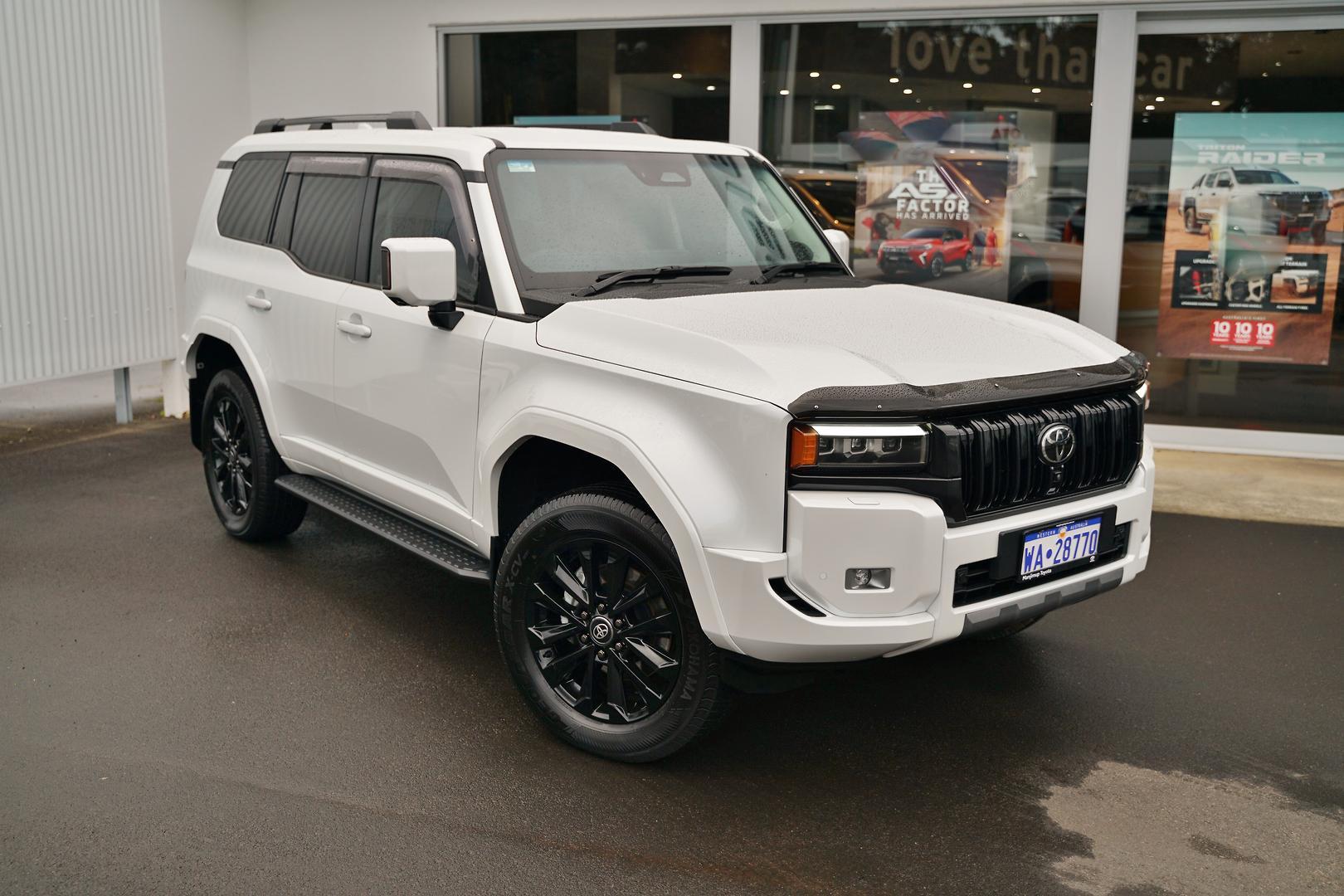 2025 Toyota Landcruiser Prado VX in White