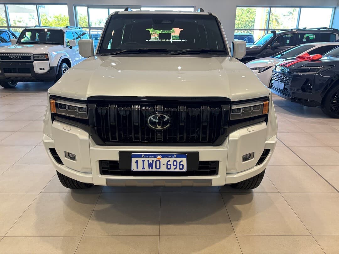 2024 Toyota Landcruiser Prado VX in White