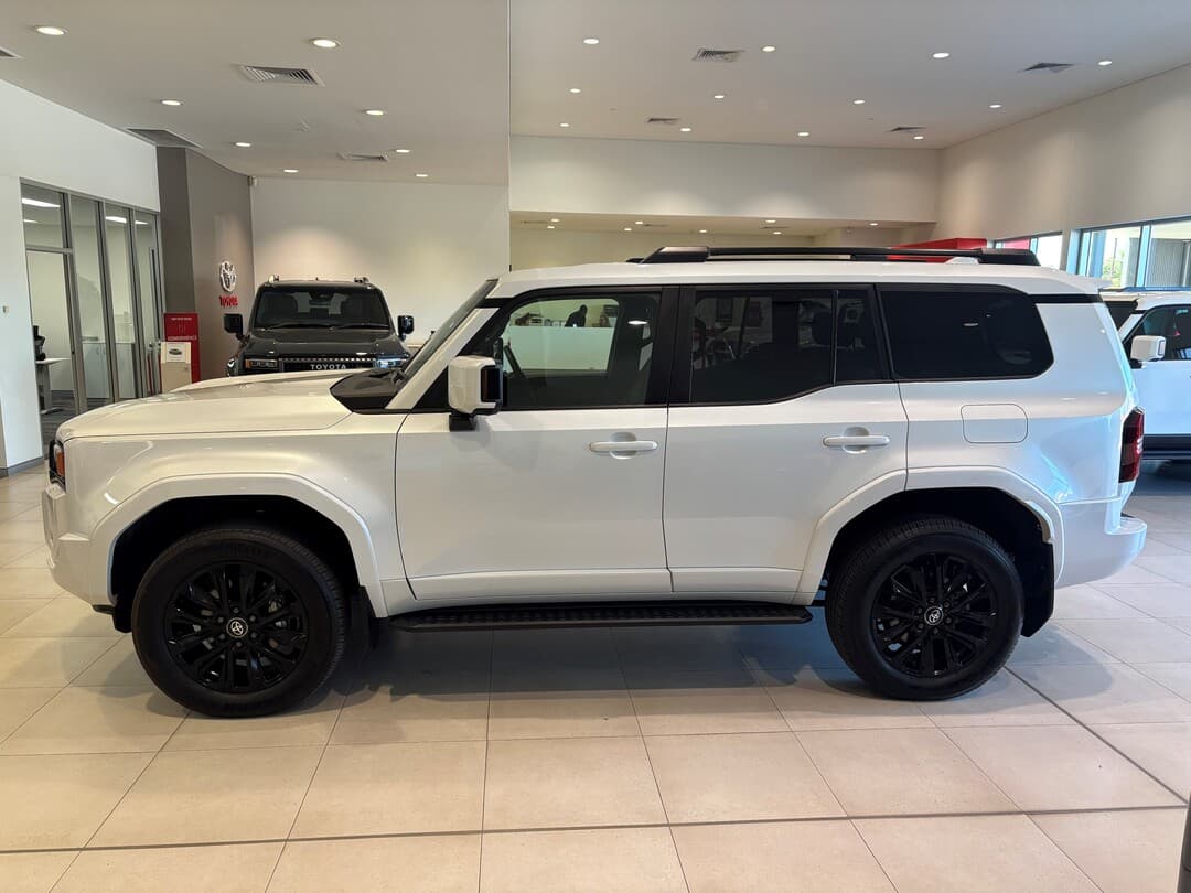 2024 Toyota Landcruiser Prado VX in White