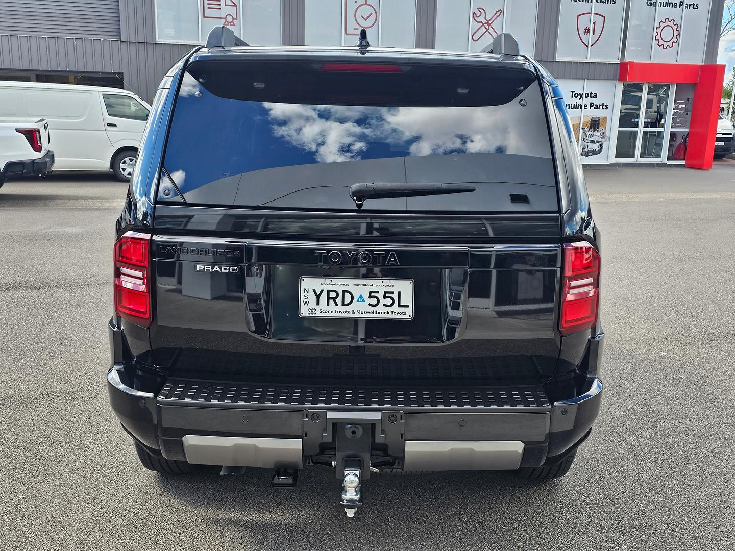2024 Toyota Landcruiser Prado VX in Black