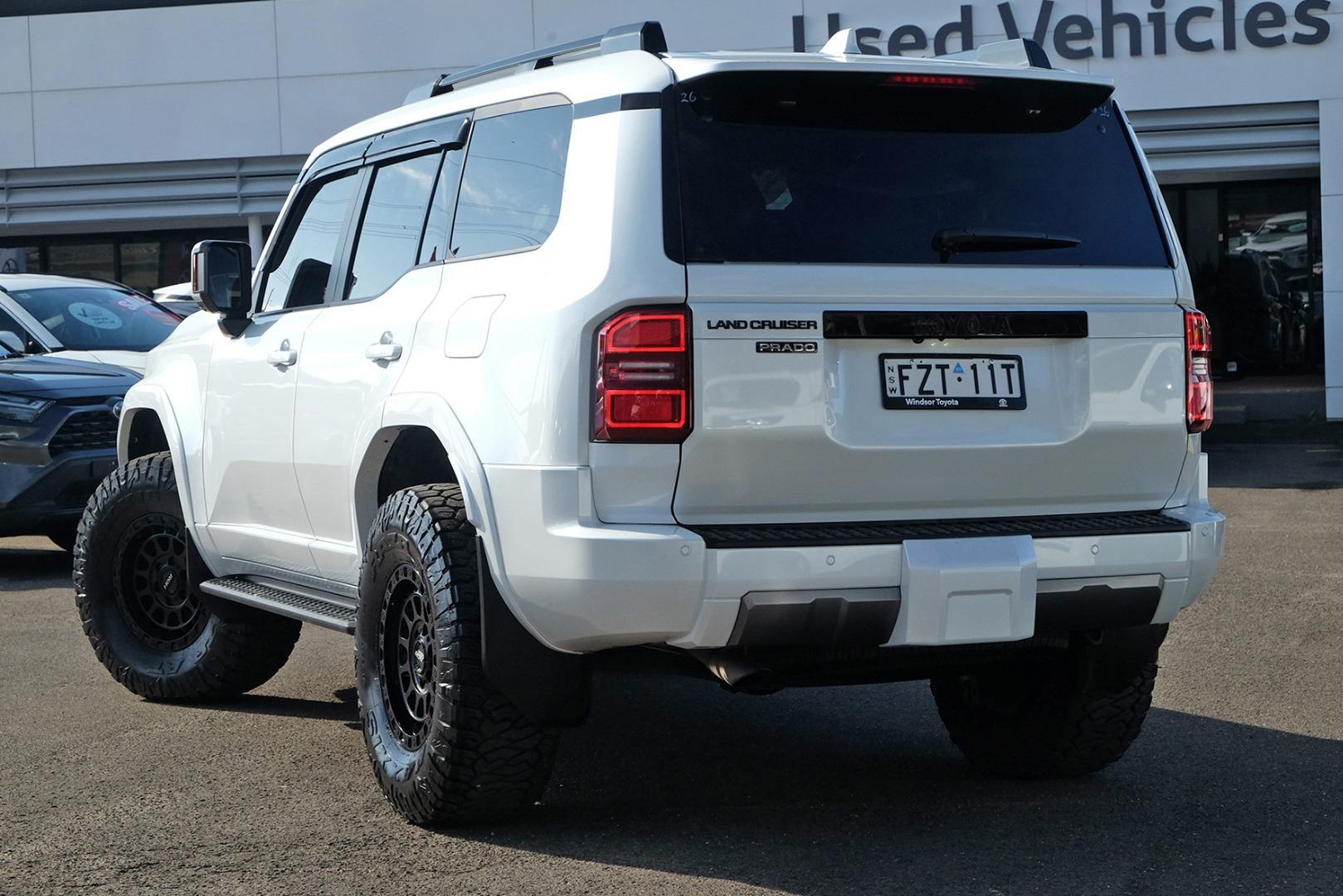 2024 Toyota Landcruiser Prado VX in White