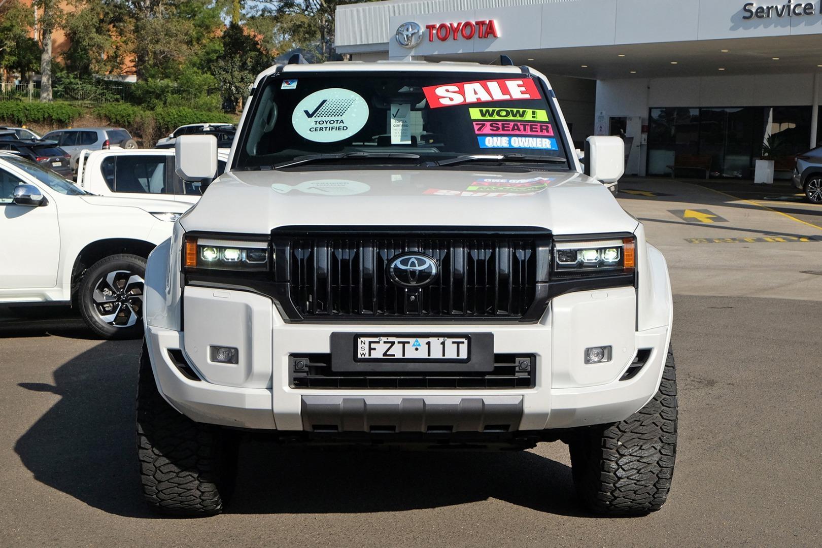 2024 Toyota Landcruiser Prado VX in White
