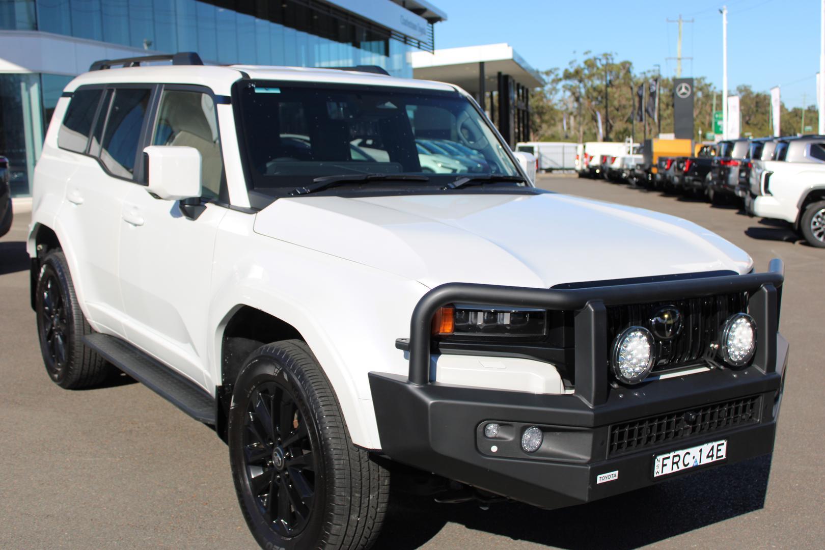 2025 Toyota Landcruiser Prado VX in White
