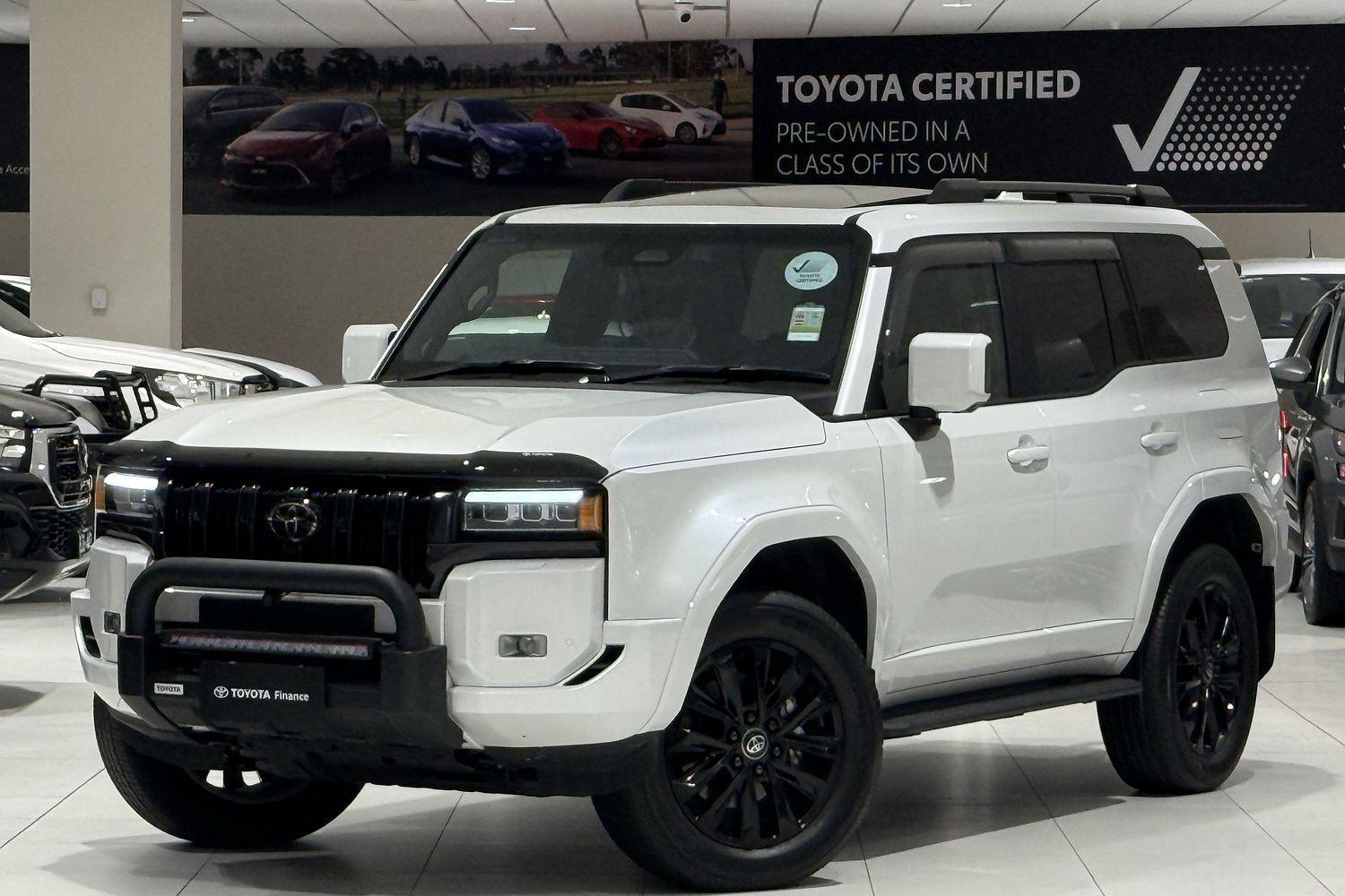 2024 Toyota Landcruiser Prado Kakadu in White