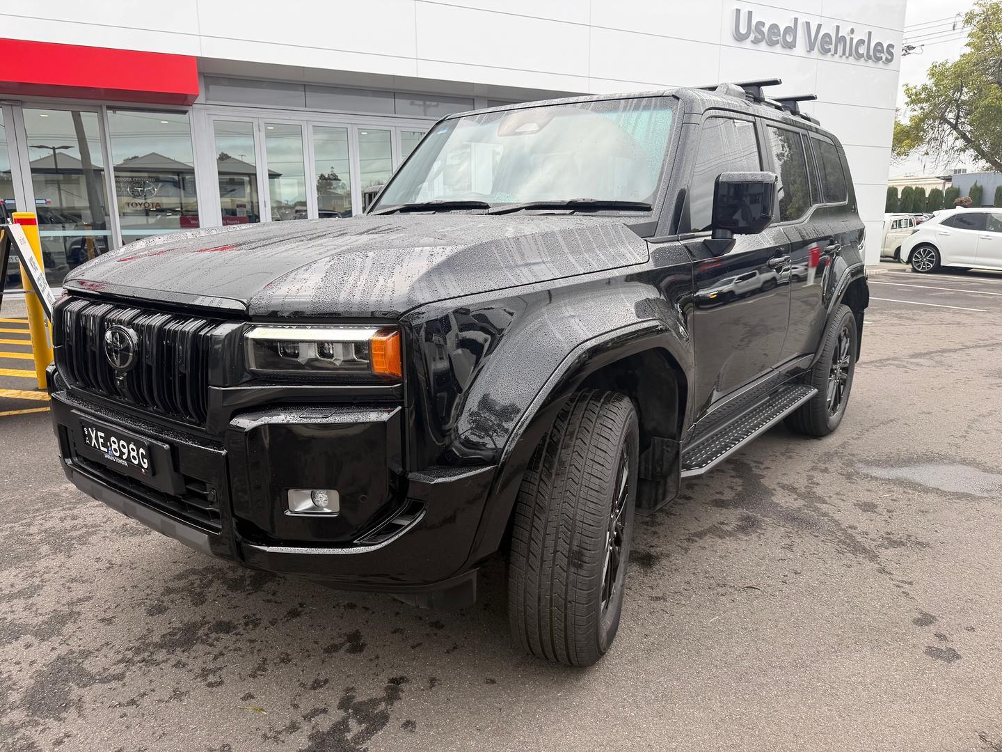 2024 Toyota Landcruiser Prado Kakadu in Black