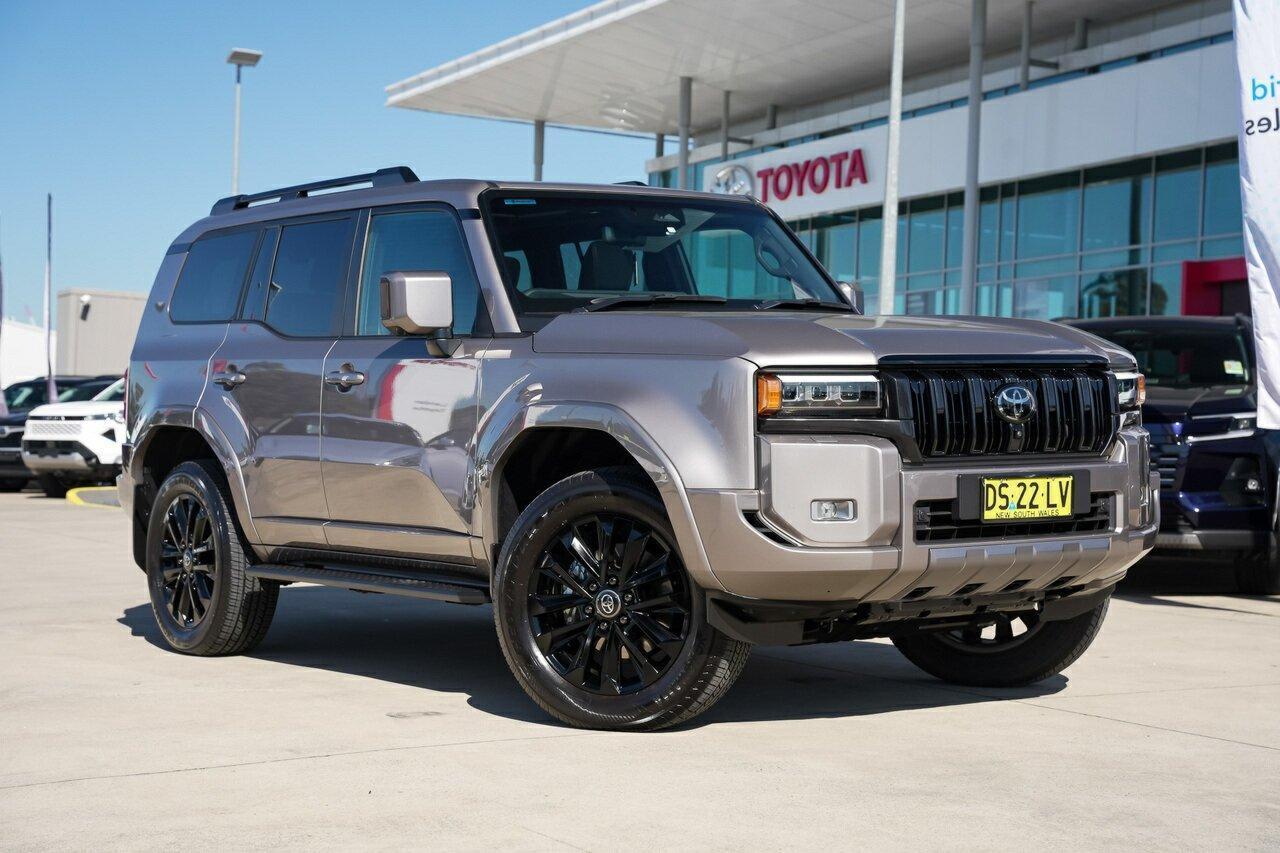 2024 Toyota Landcruiser Prado Kakadu in Bronze