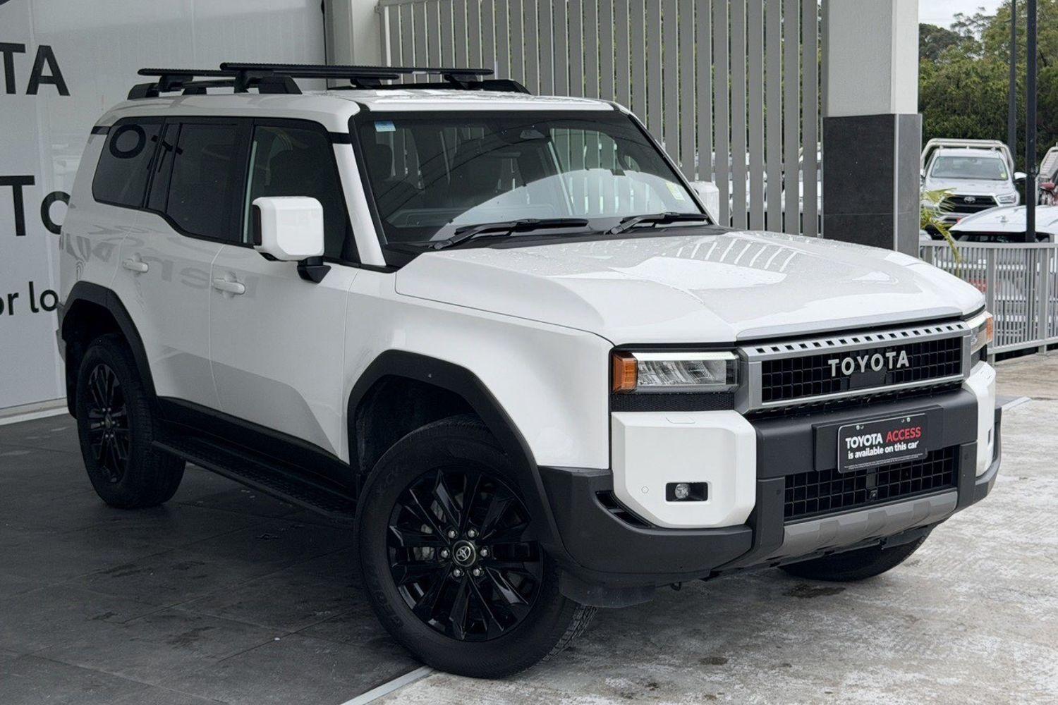 2025 Toyota Landcruiser Prado GXL in White