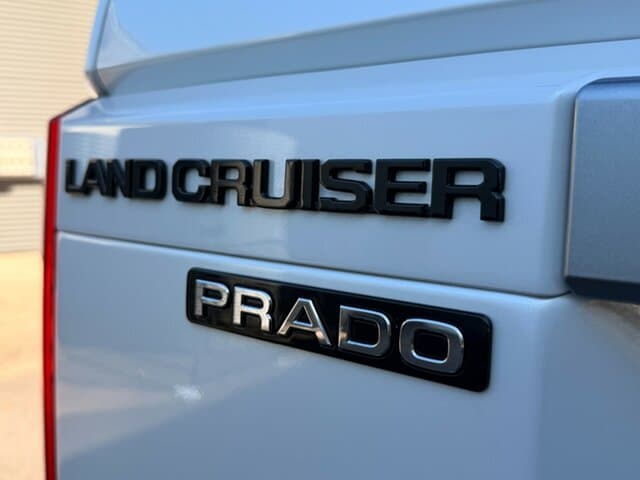 2025 Toyota Landcruiser Prado GXL in White