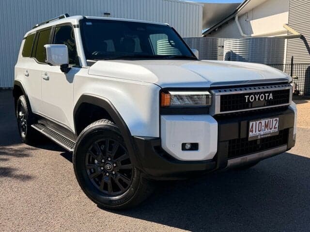 2025 Toyota Landcruiser Prado GXL in White