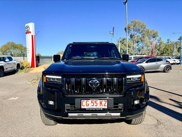 2025 Toyota Landcruiser Prado Kakadu in Black