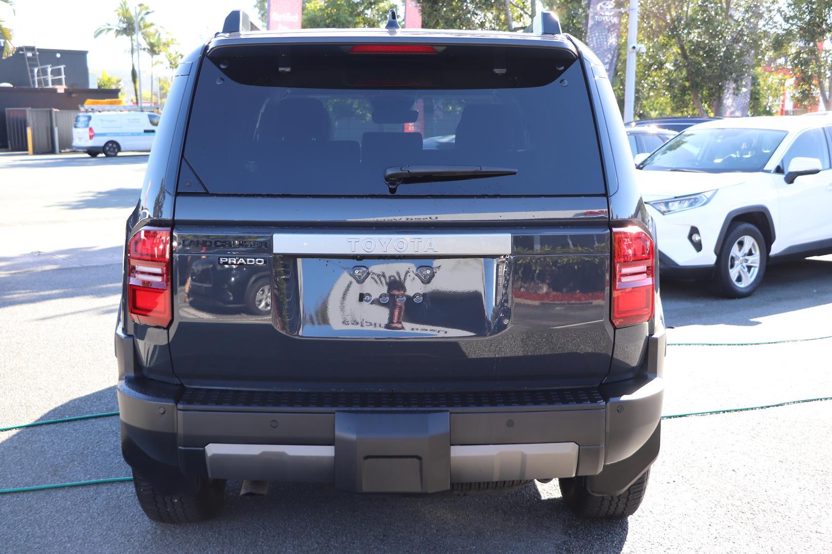 2025 Toyota Landcruiser Prado GXL in Grey