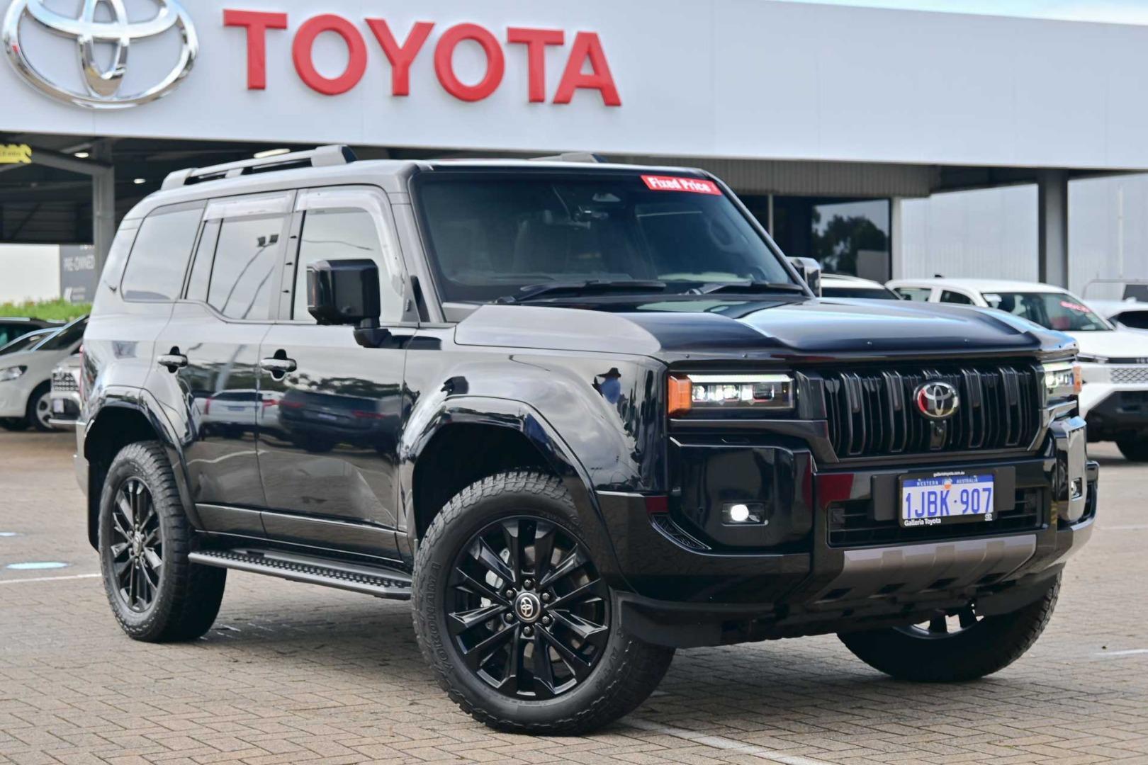 2025 Toyota Landcruiser Prado Kakadu in Black