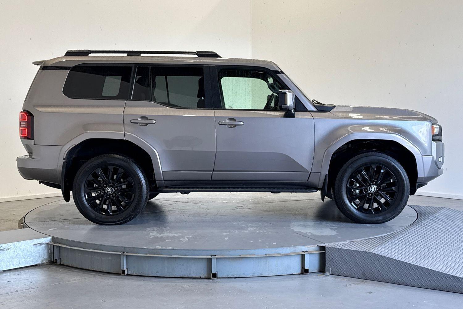 2025 Toyota Landcruiser Prado VX in Bronze