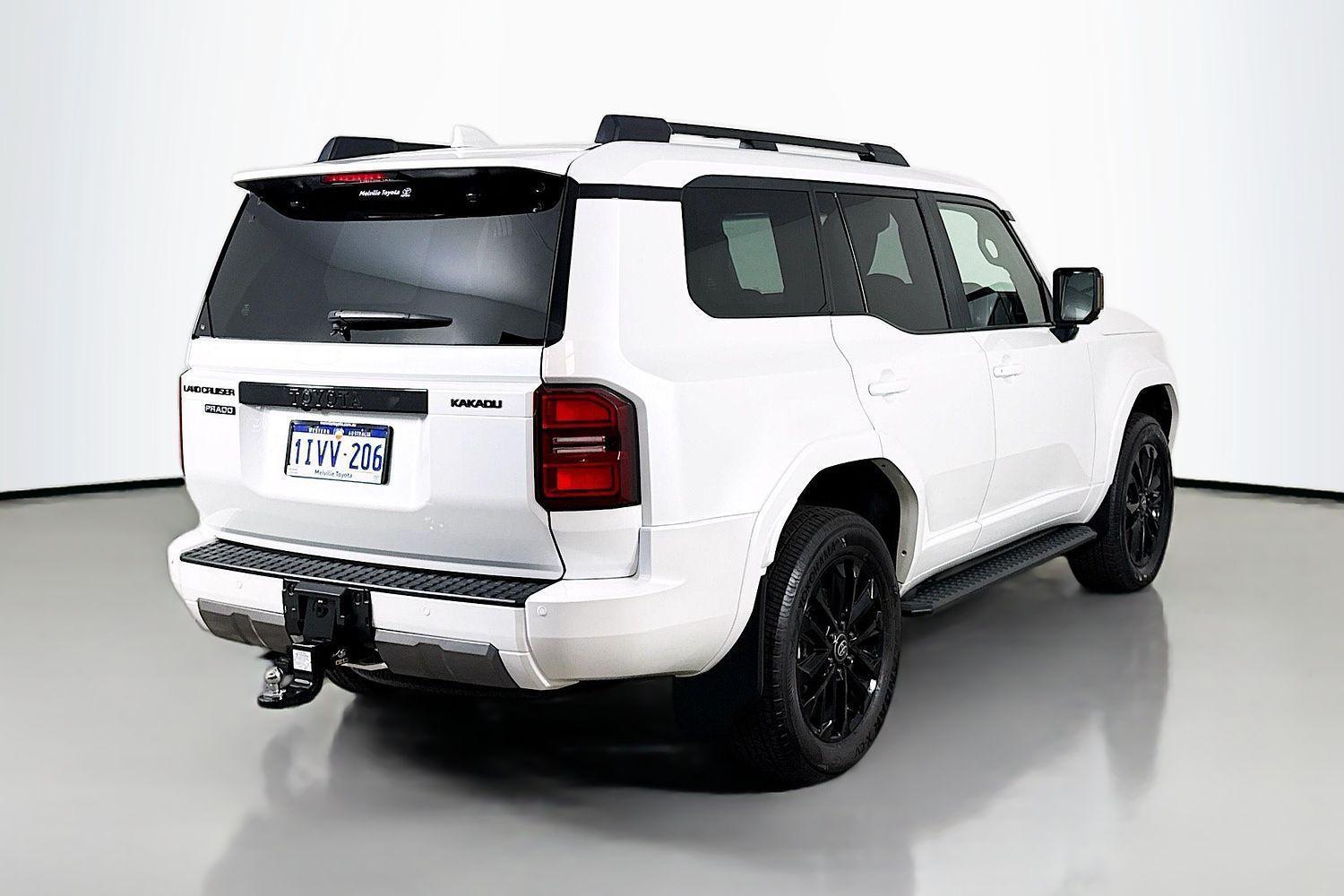 2024 Toyota Landcruiser Prado Kakadu in White