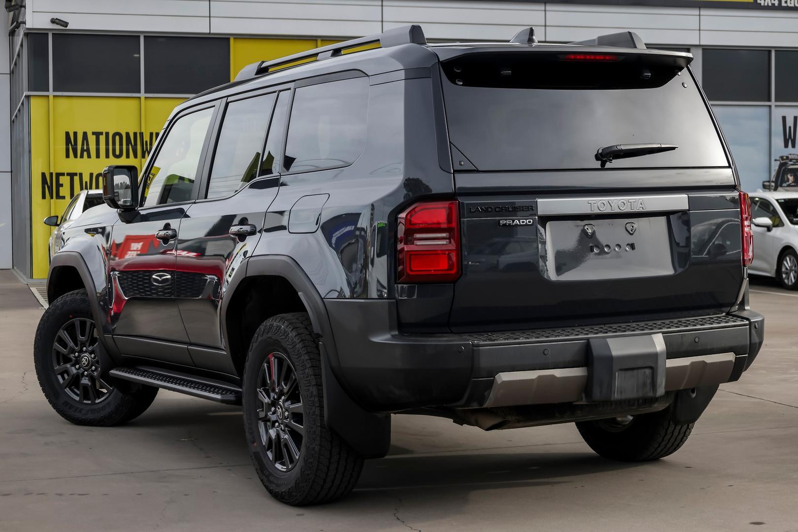 2025 Toyota Landcruiser Prado GXL in Grey