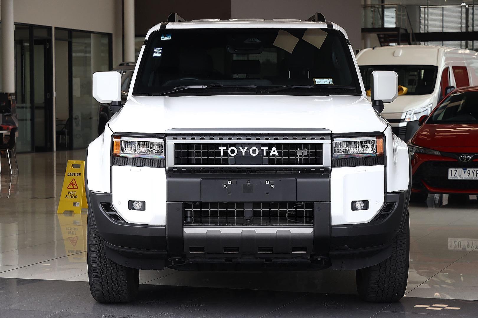 2025 Toyota Landcruiser Prado GXL in White